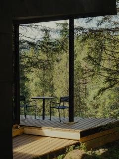 Scandinavian Luxury in the Wild - 2
