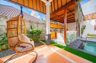 3BR villa w- pool & balcony - 1