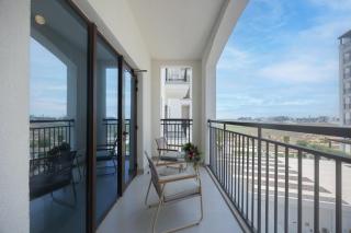 Bloomfields 1BR in Fairways 3 Yas Golf Collection - 2