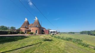 Sharvels Oast House - Pool Tennis Luxury Home - 8