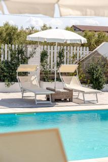 Hollywood-style villa with private pool - 5