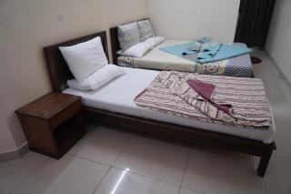 The Mall Luxury Guest House - 6