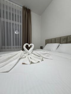 Golden Guesthouse - 8