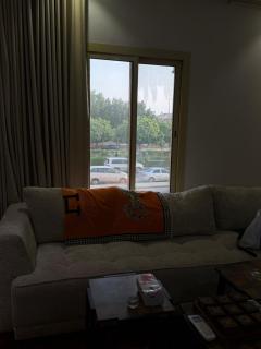 Chic Apartment with Direct View - 1