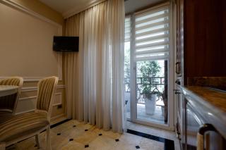 Noble Apartment in the Heart of Chișinău - 6