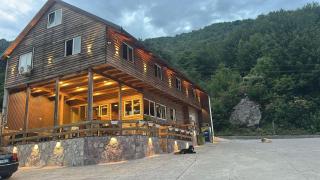 Drini Guesthouse - 0