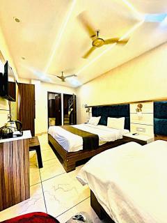Hotel M Dreams- 2 Min Walk from Golden Temple - 8