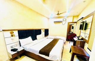 Hotel M Dreams- 2 Min Walk from Golden Temple - 5