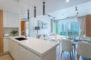 Vacationer Holiday Homes I Tranquil 1 Bedroom I Bright & Spacious in Dubai Marina - 2