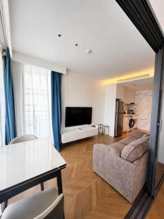 Sunshine Beach Residences - 7