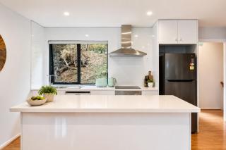 The Treetops Nest Apartment-self contained - 4