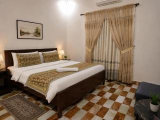 Galaxy Family Hotel Karachi Airport - 5