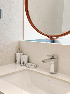 Studio Apartment by Sunshine Beach - 3