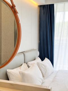 Studio Apartment by Sunshine Beach - 2