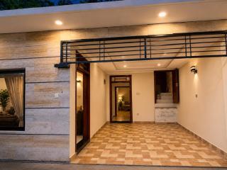 Hazel Inn by Gunner Lodges - 5