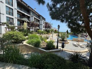 Rose Gardens 10 - 5