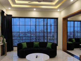Elite Luxury Apartment With 2 Ac and Private Parking - 6