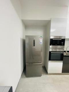 Elegant 2 Bedrooms - 3