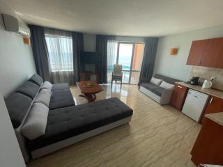 Beachfront Apartment with Panoramic Sea View Sunny Beach - 5