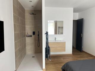 Chambre avec entrée indépendante - 1
