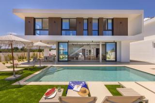 New 4 Bedroom Villa with panoramic sea views - 8