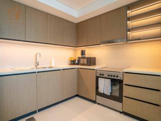 3 Bedroom Family Apartment with Partial Burj Khalifa Views at Top Floor 175BC-3 - 2