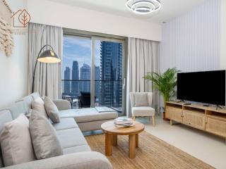 3 Bedroom Family Apartment with Partial Burj Khalifa Views at Top Floor 175BC-3 - 4
