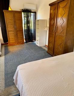 Azaro House - 8