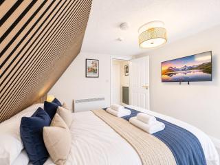 NEW High Street by Signature Stays - 2 Bedroom - Modern - 4