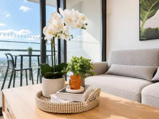 Skyline Poetry - 1BR Premium Stay in QWR - 1