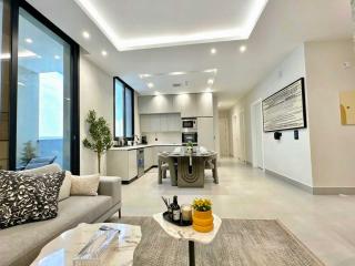 Family 3BR Apartment - Gym - Balcony - 0