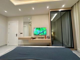 Family 3BR Apartment - Gym - Balcony - 4