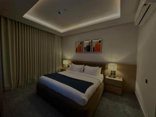 Family 3BR Apartment - Gym - Balcony - 1