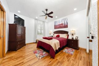 Lakefront Retreat Near Disney with Pool & Theater - 2