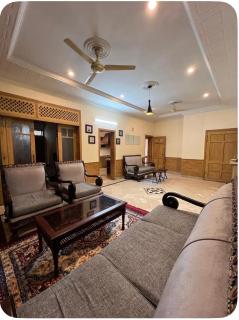 4Bdr Spacious Hill View Central E 11 TV Netflix - 9