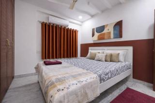 Vintage 3BHK Near Capital Park & Rameswaram-Cafe 302 - 1