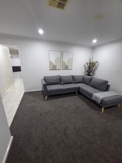 Modren Family Escape - Spacious 4BR Home - 1