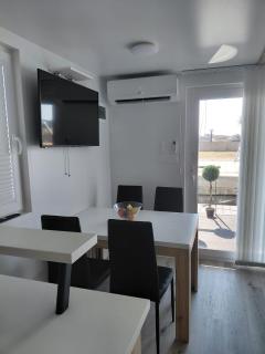 Black Pearl - Floating house - 4