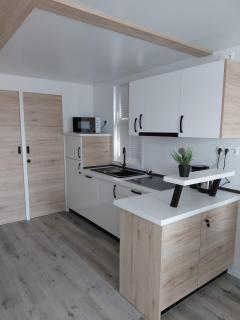 Black Pearl - Floating house - 8