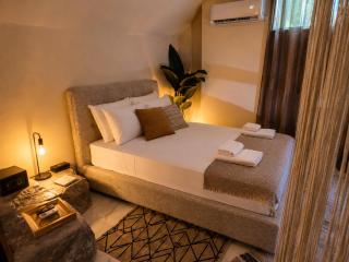 Ethnic Cave Suite - 1