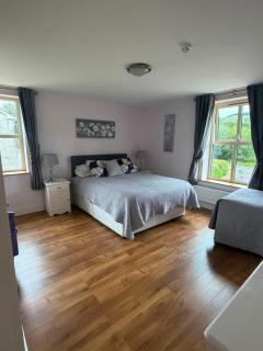 The Twelve Oaks - 1