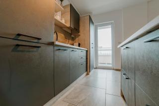 Retail Park Studio - 1