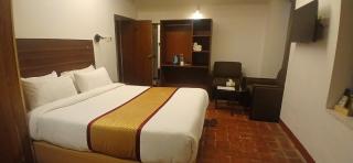 Hotel Heranya - 8