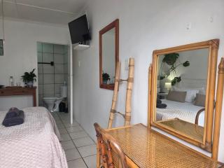 Nahoon Bed & Breakfast - 5