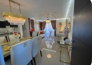 Apartamento con piscina y jacuzzi privado - 8