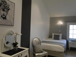 DOMAINE DES PIERRES PRECIEUSES - Séjour Signature à la campagne - Chic & charme - Grand standing - 15 pers - Spa - Massages - proche Bordeaux - 4