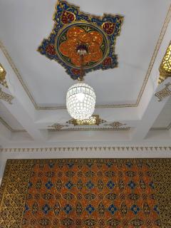 LOLA INN Hotel - 2