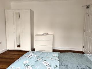 Park Street Accomodation, Room 1 - 6