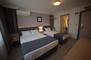 Helen Hotel - 9