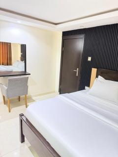 Floyd Msquare Hotel - 2